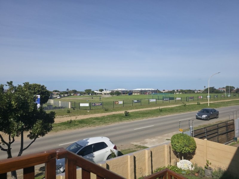3 Bedroom Property for Sale in Wavecrest Eastern Cape